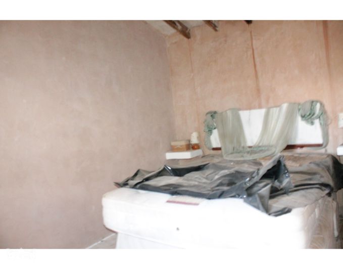 Image No.8-2 Bed Property for sale