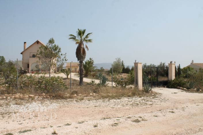 Image No.9-4 Bed Country House for sale