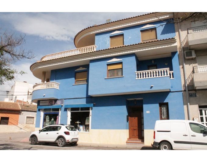 Image No.3-Maison de ville de 5 chambres à vendre à Pinoso