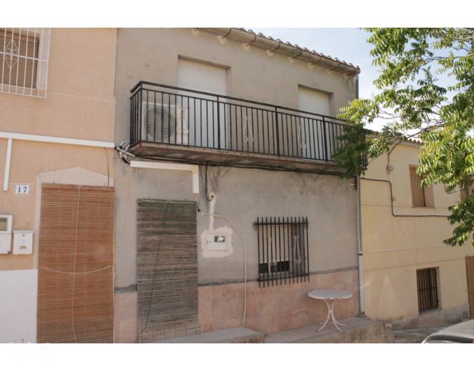Image No.2-4 Bed Villa for sale