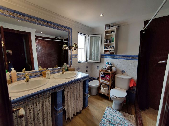 Image No.47-3 Bed Villa for sale