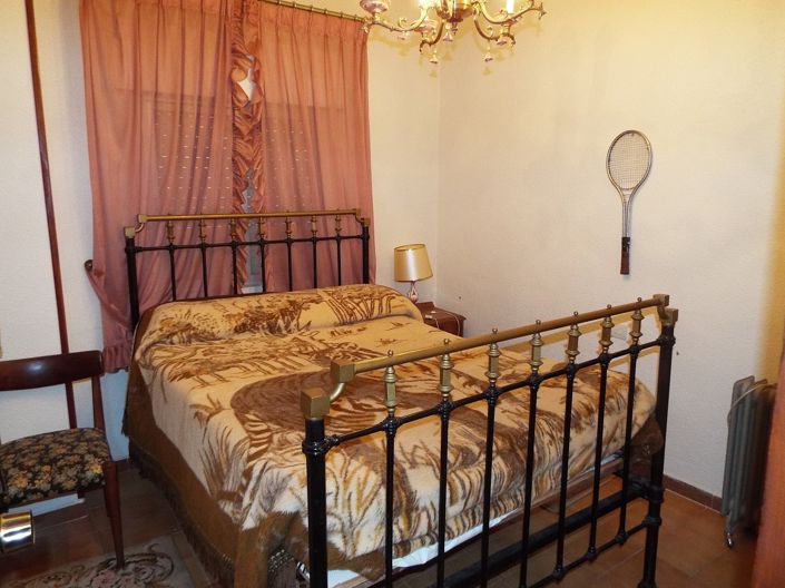 Image No.42-12 Bed Country House for sale