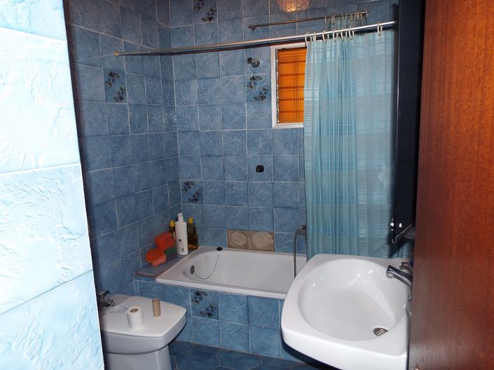 Image No.47-12 Bed Country House for sale