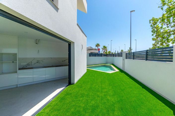 Image No.19-2 Bed Villa for sale