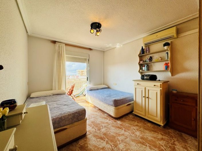 Image No.28-2 Bed Apartment for sale