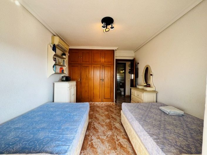 Image No.29-2 Bed Apartment for sale
