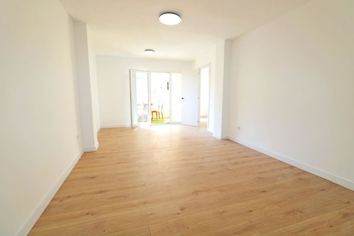 Image No.3-Appartement de 3 chambres à vendre à Torrevieja