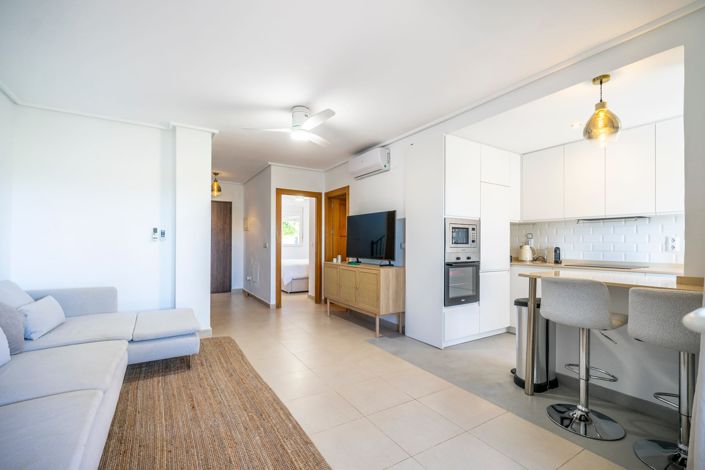 Image No.10-3 Bed Townhouse for sale