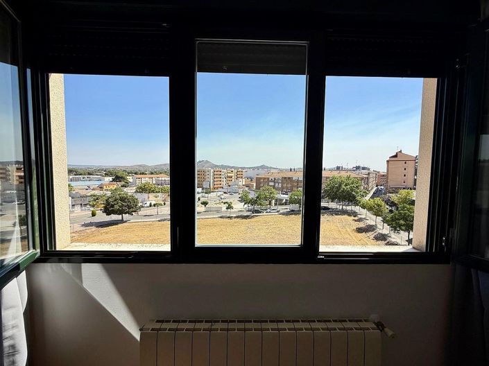 Image No.16-4 Bed Apartment for sale