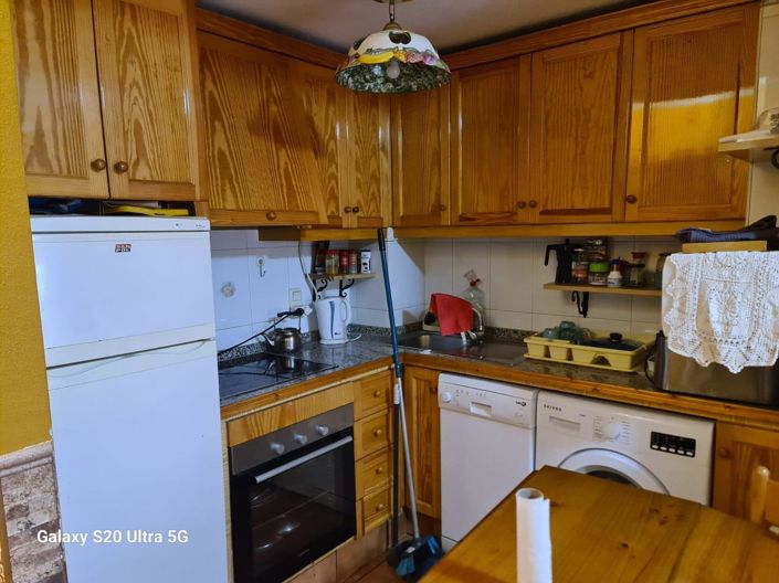 Image No.16-2 Bed Apartment for sale