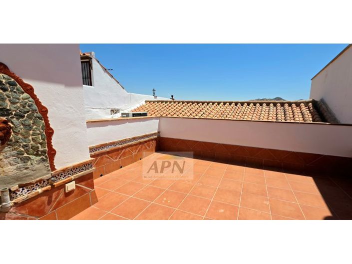 Image No.22-3 Bed Apartment for sale
