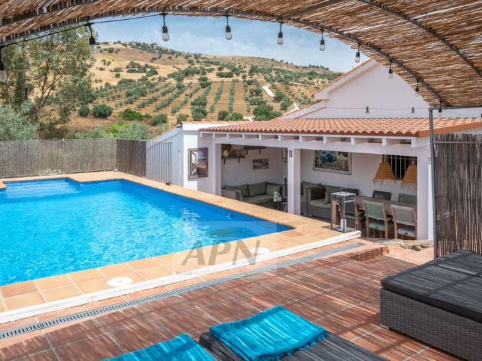 Image No.24-3 Bed Country House for sale