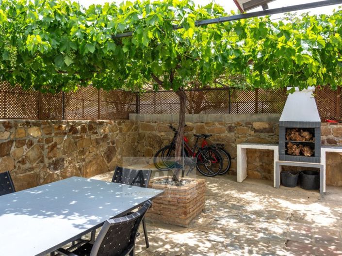 Image No.26-3 Bed Country House for sale