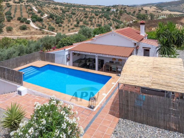 Image No.30-3 Bed Country House for sale