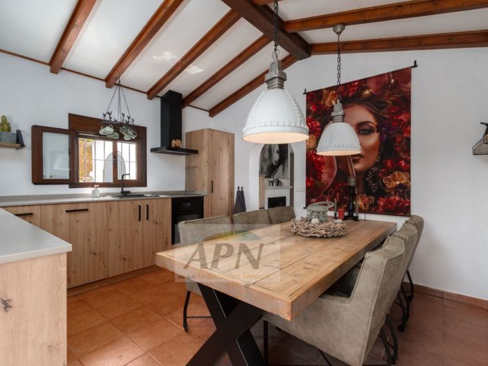 Image No.5-3 Bed Country House for sale