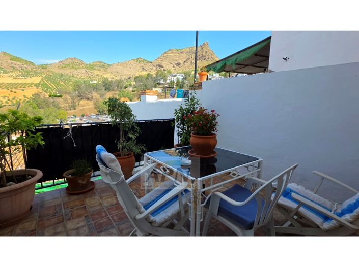Image No.7-4 Bed Townhouse for sale
