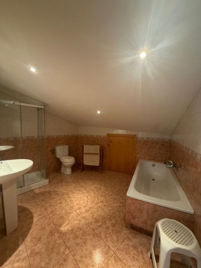 Image No.10-3 Bed Apartment for sale