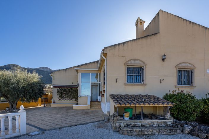 Image No.15-3 Bed Country House for sale