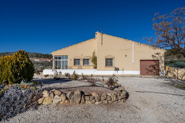 Image No.49-3 Bed Country House for sale