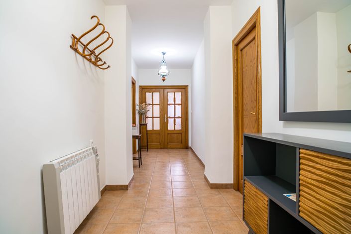 Image No.3-5 Bed Townhouse for sale