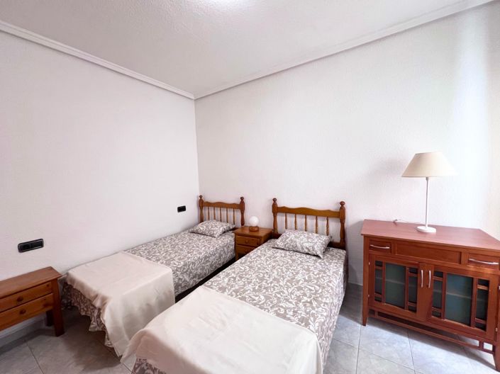 Image No.8-2 Bed Bungalow for sale