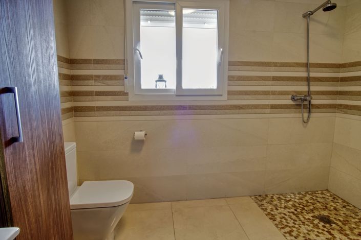 Image No.43-4 Bed Villa for sale