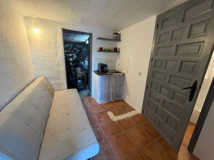 Image No.17-2 Bed Villa for sale