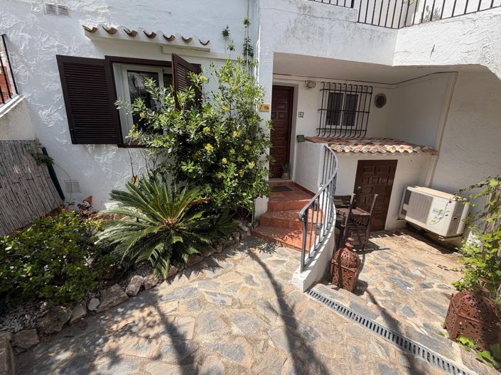 Image No.22-2 Bed Villa for sale