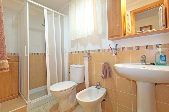 Image No.12-2 Bed Apartment for sale