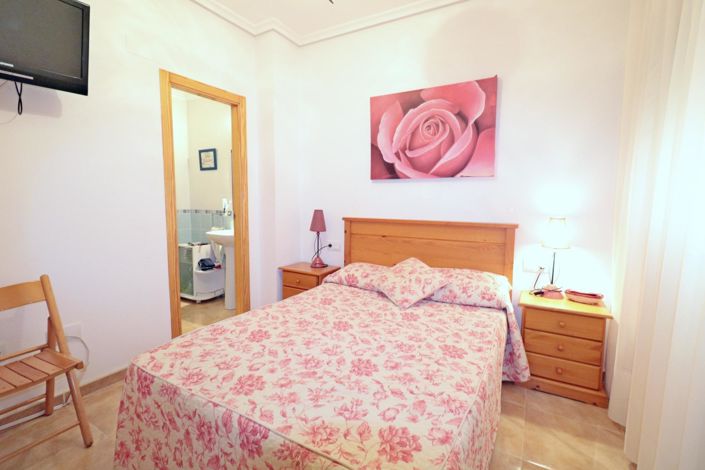 Image No.8-2 Bed Apartment for sale
