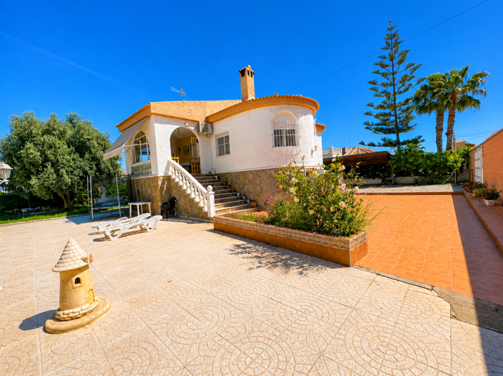 Image No.30-Villa de 5 chambres à vendre à Torrevieja