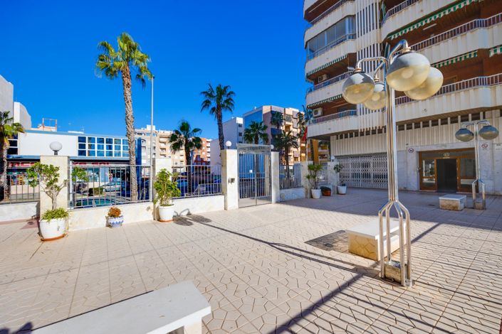 Image No.30-3 Bed Apartment for sale
