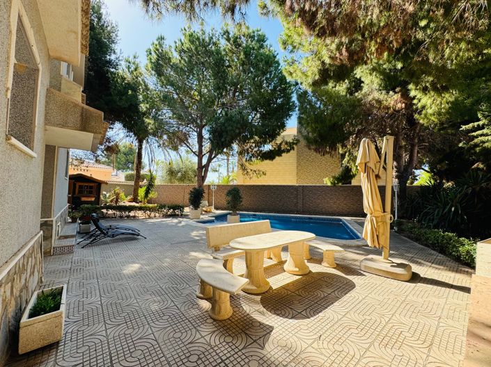 Image No.4-5 Bed Villa for sale
