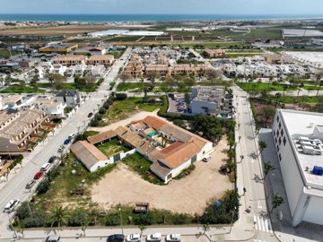 9-5