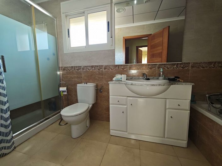 Image No.21-5 Bed Villa for sale