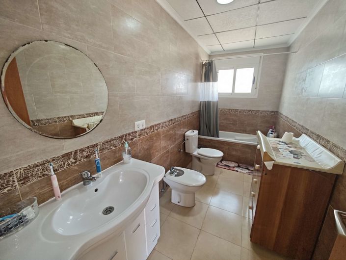 Image No.34-5 Bed Villa for sale