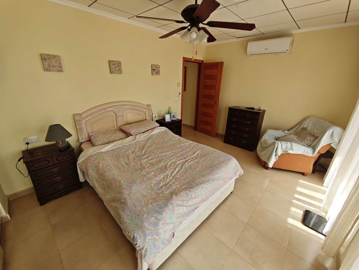 Image No.36-5 Bed Villa for sale