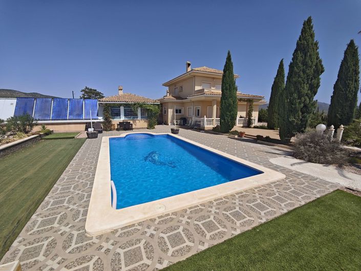 Image No.40-5 Bed Villa for sale