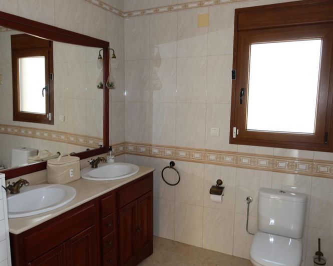 Image No.17-4 Bed Finca for sale