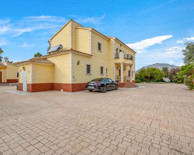 Image No.33-4 Bed Finca for sale