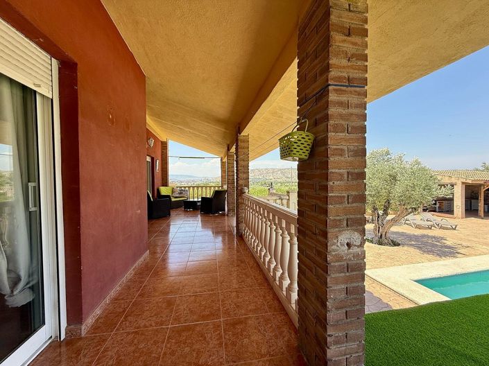 Image No.18-4 Bed Country House for sale