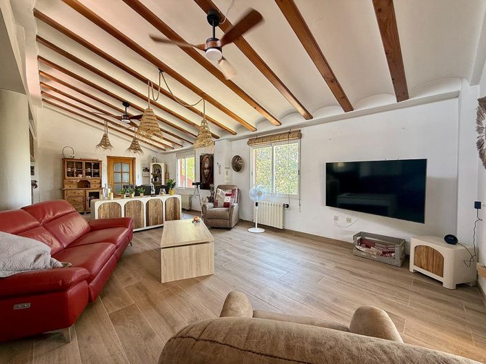 Image No.25-4 Bed Country House for sale