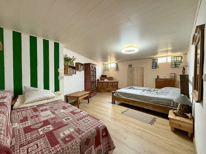 Image No.32-4 Bed Country House for sale