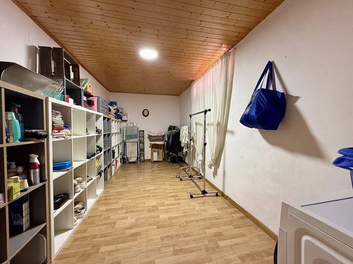 Image No.39-4 Bed Country House for sale