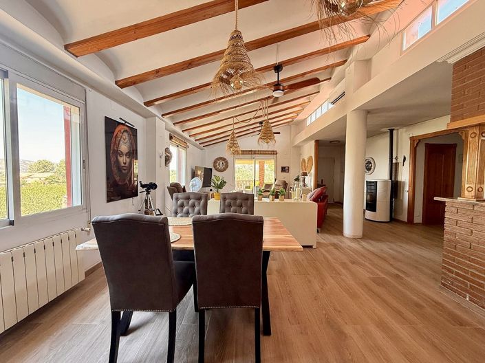 Image No.47-4 Bed Country House for sale