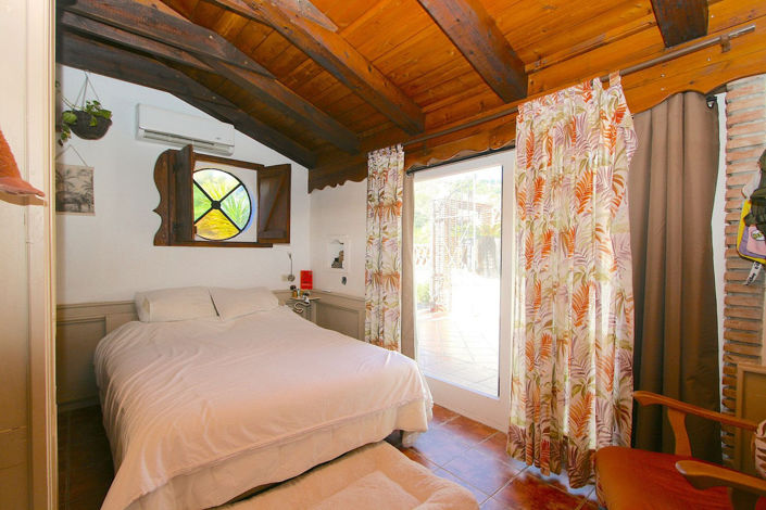 Image No.24-8 Bed Villa for sale