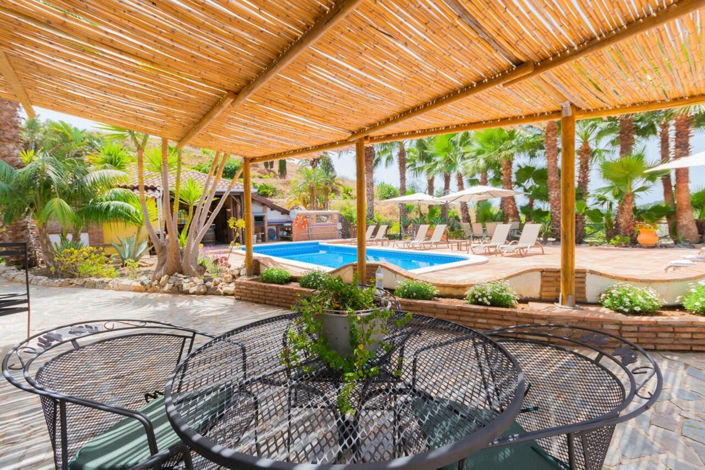 Image No.3-8 Bed Villa for sale