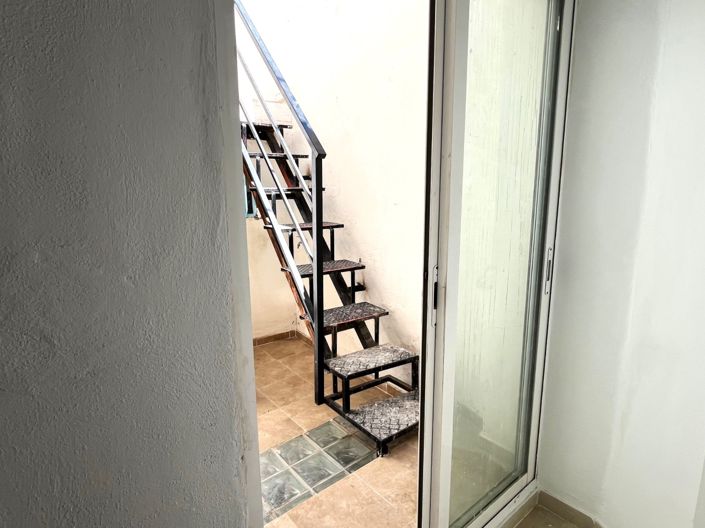 Image No.22-2 Bed Townhouse for sale