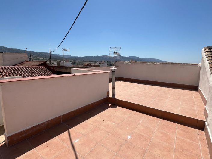 Image No.26-2 Bed Townhouse for sale