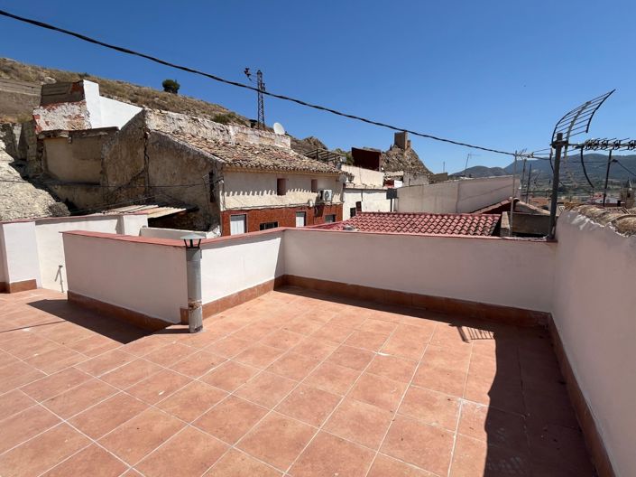 Image No.30-2 Bed Townhouse for sale